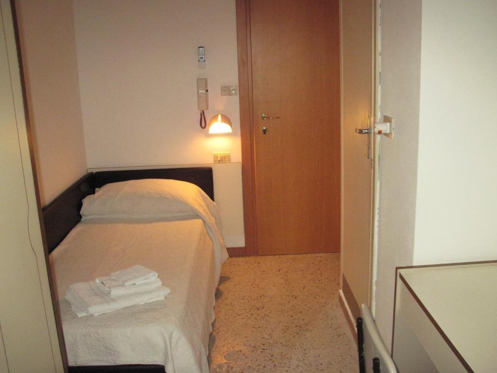 Hotel TV Rimini Buitenkant foto