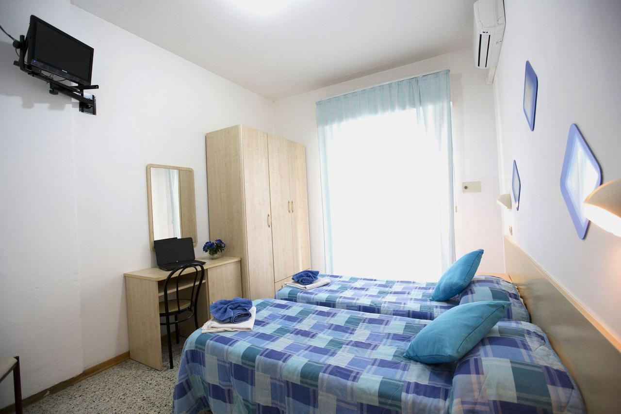 Hotel TV Rimini Buitenkant foto